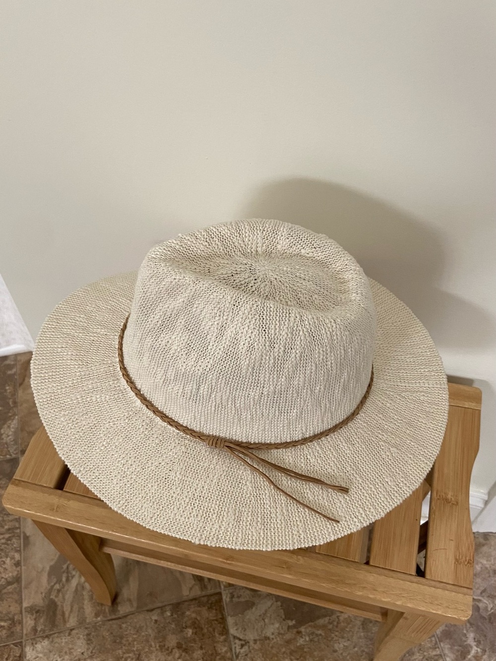 Free People Cream Straw Fedora with Tan Band - Picture 2 of 8